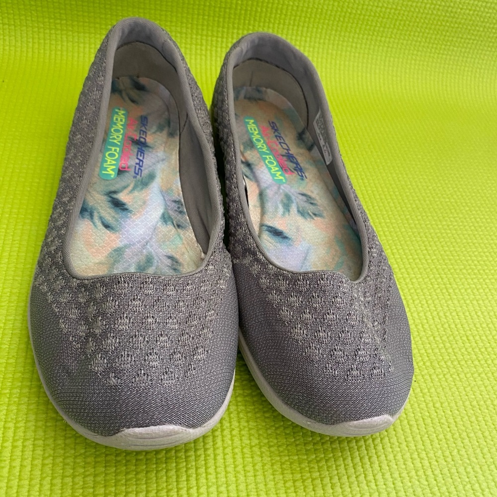 Skechers